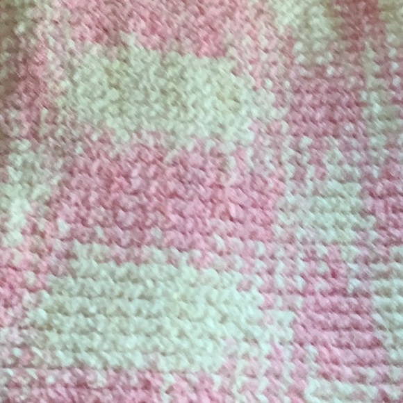 Handmade loom knit, small blanket, perfect for baby or animal - Picture 2 of 3